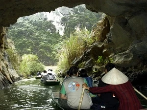 国际组织驻越代表支持长安山洞群体成为世界自然遗产 